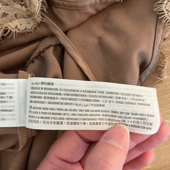 Abercrombie & Fitch Womens Lace Trim Satin Camisole Bodysuit Sz XS Beige Y2K - Picture 6 of 8